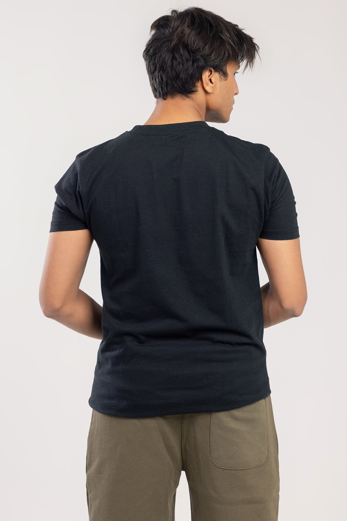 The Classic Men's T-Shirt Black - Image 4
